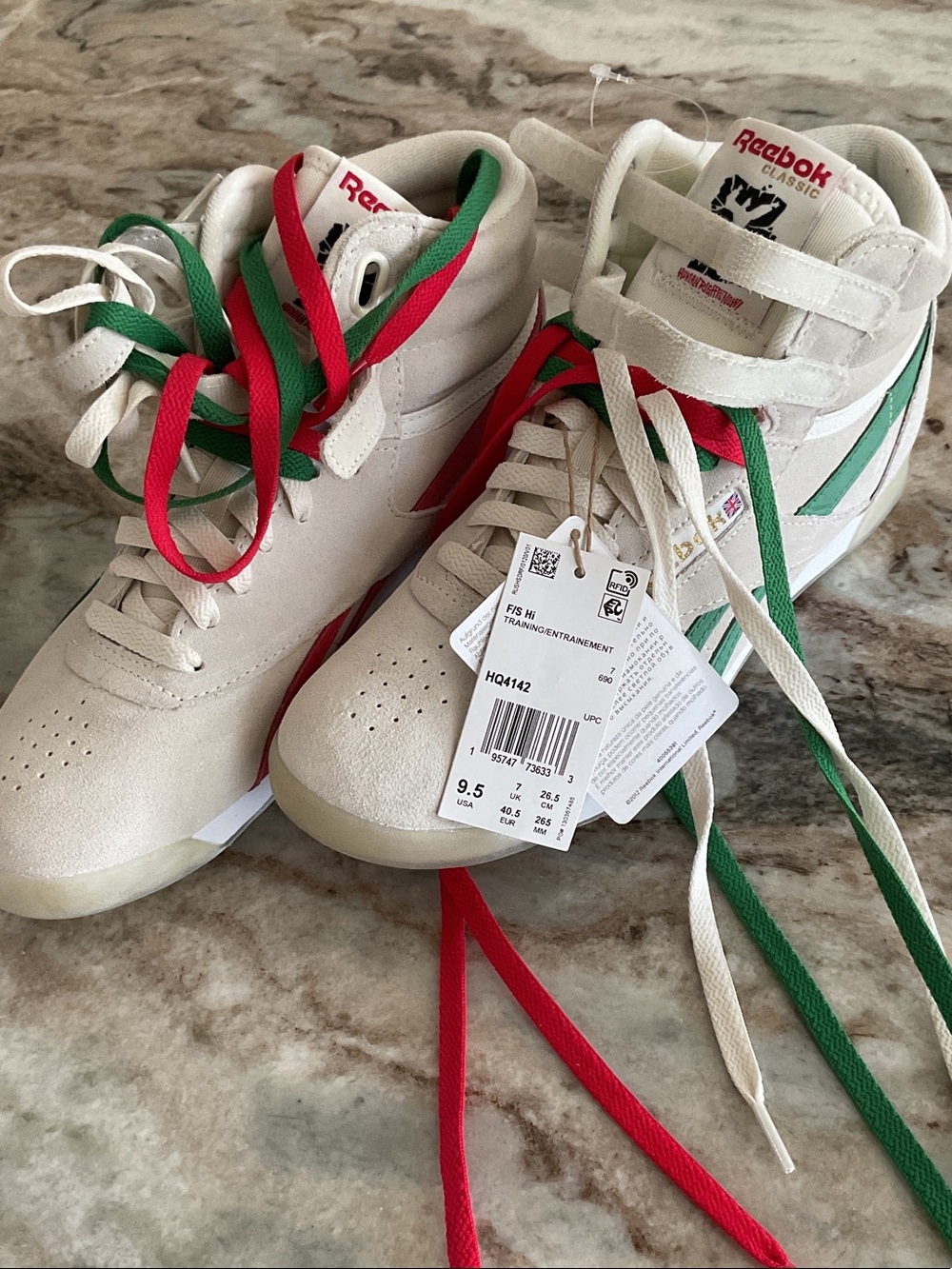 Reebok training Human rights Now sneakers, size 9.5, NWT